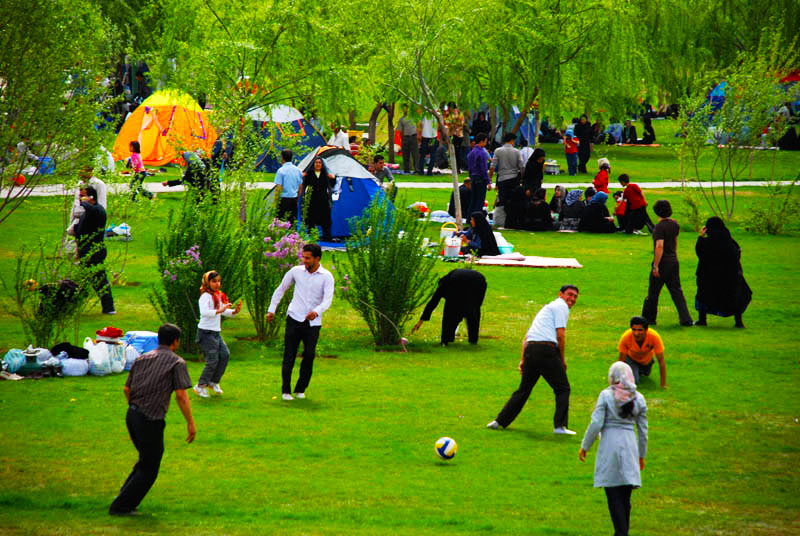 ۶۴ هزار هکتار فضای سبز و بوستان میزبان شهروندان تهرانی در روز طبیعت