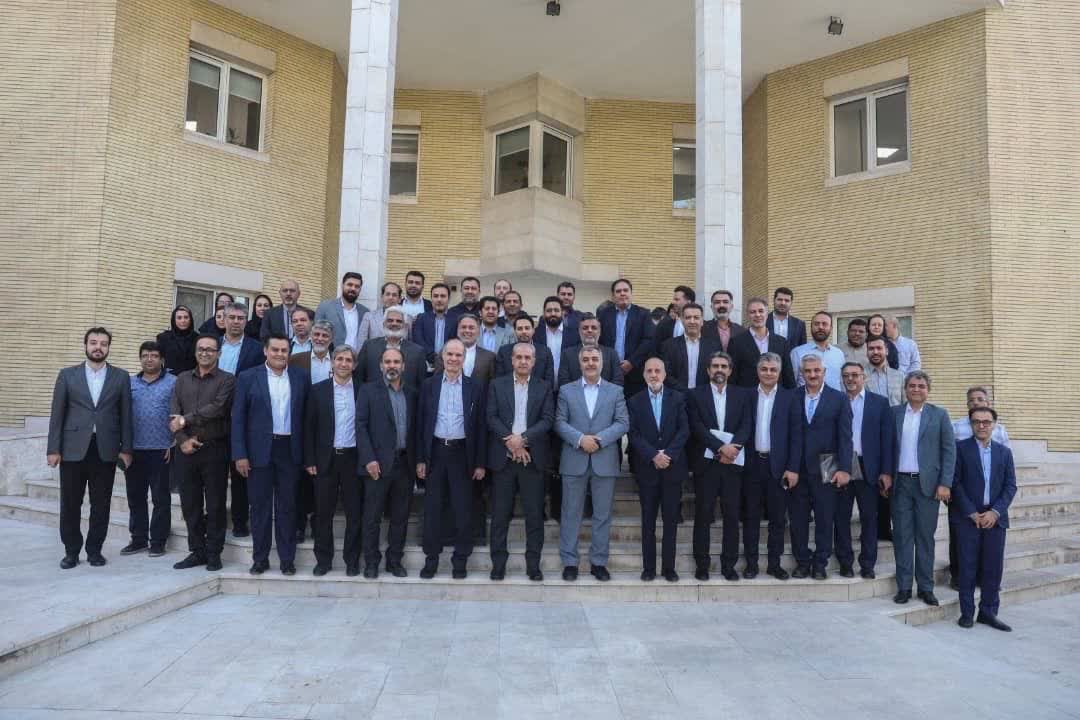 نشست دوره ای با معاونین مناطق ۲۲ گانه
