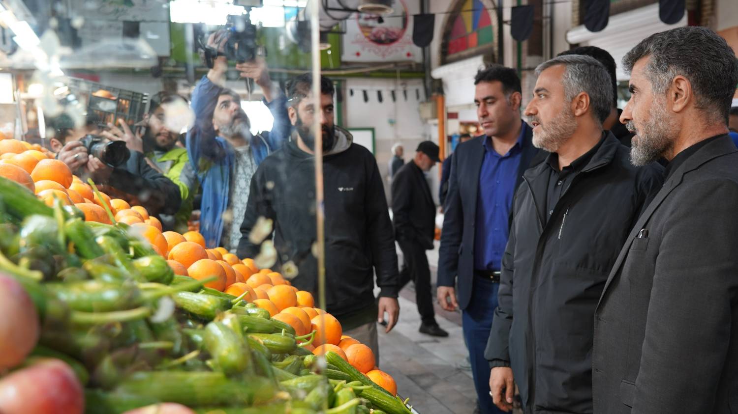 هیچ‌یک از ۳۱۵ بازار میوه و تره بار پایتخت تعطیل نشد/ ترمیم ۴ بازار آسیب‌دیده در کمتر از ۲۴ ساعت
