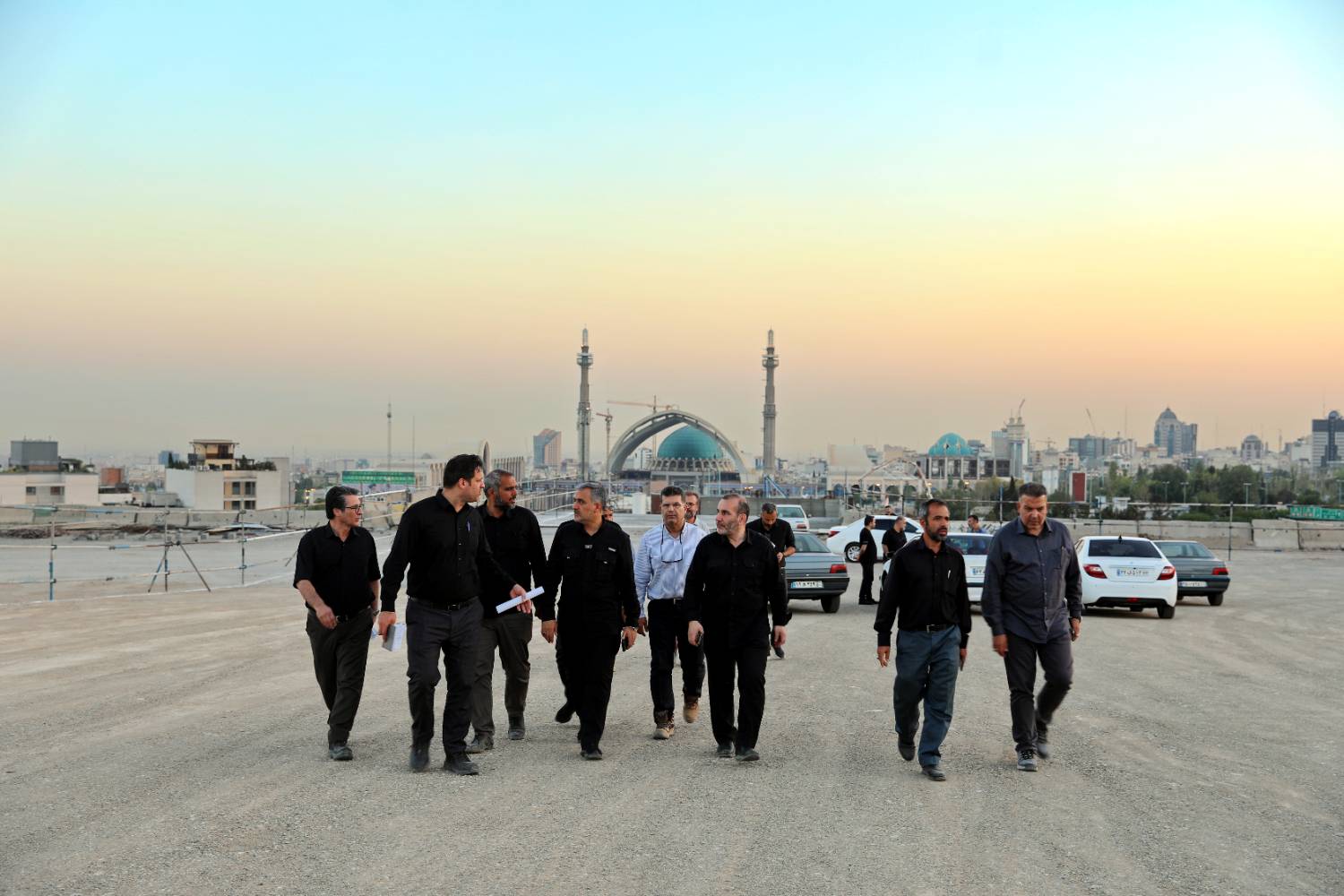 بازدید از روند آماده‌سازی مصلای امام خمینی(ره) برای مراسم تشییع پیکر مطهر آقای شهید ایران